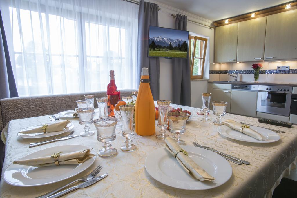 Golden Gapa Central Apartment 4 Гармиш-Партенкирхен Номер фото
