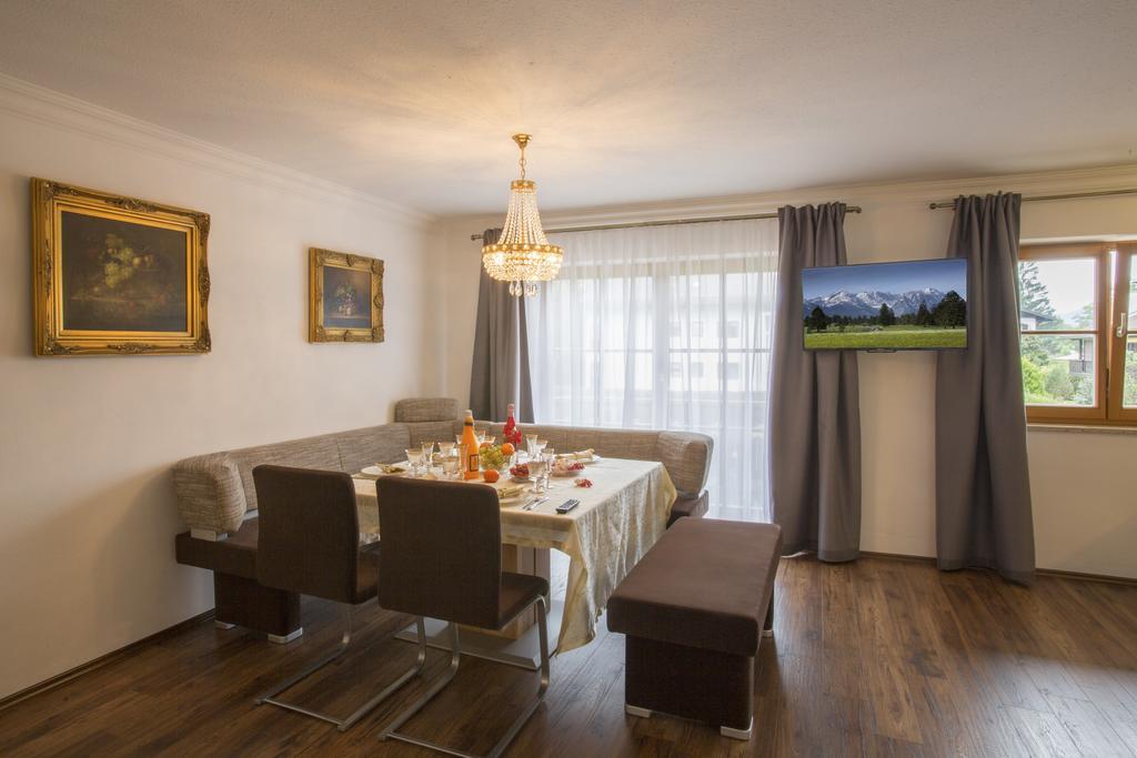 Golden Gapa Central Apartment 4 Гармиш-Партенкирхен Номер фото